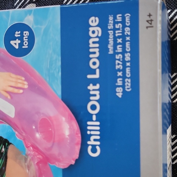 Summer waves chill out lounge what I use at my pool fab size above color pink - Picture 2 of 10